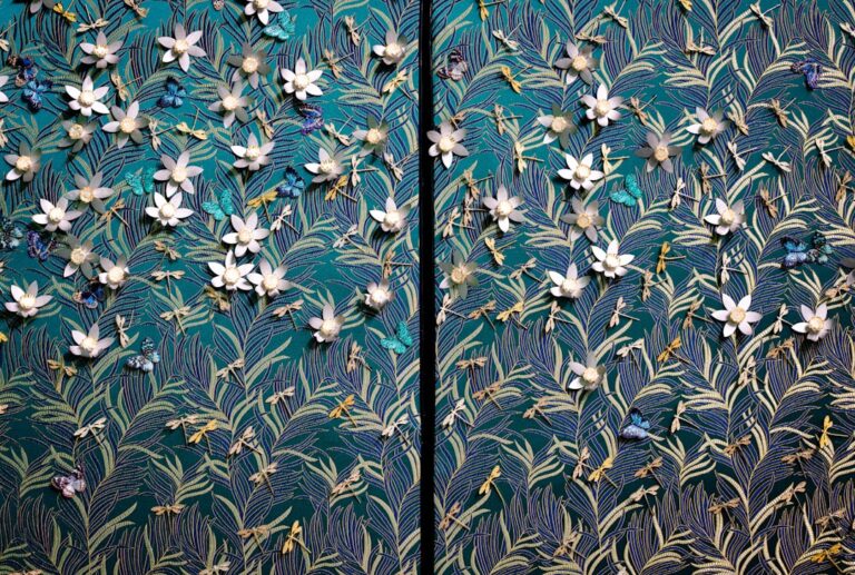 Creative Ways to Use Wall Art to Enhance Your Interiors